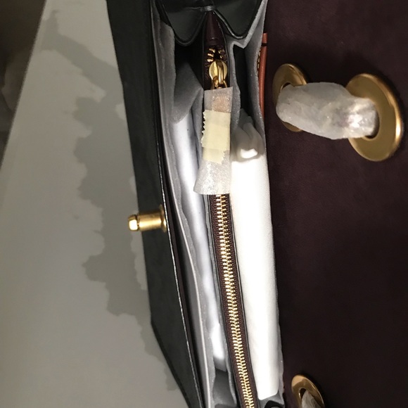 Coach - Picture 4 of 8